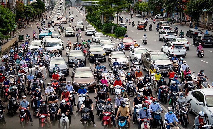 Hà Nội là địa phương có số lượng ô tô cá nhân 9 chỗ trở xuống do người dân mua, đăng kiểm lần đầu trong năm 2021 nhiều nhất với hơn 50.928 xe.
