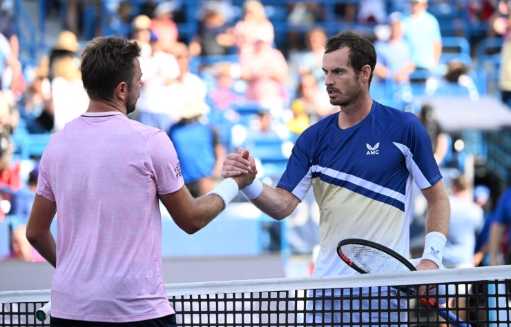 Andy Murray ghi danh vào vòng 2 sau trận thắng Wawrinka