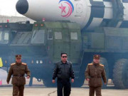Tổng thống Hàn Quốc vừa "chìa cành ô liu", Triều Tiên bắn liền 2 tên lửa