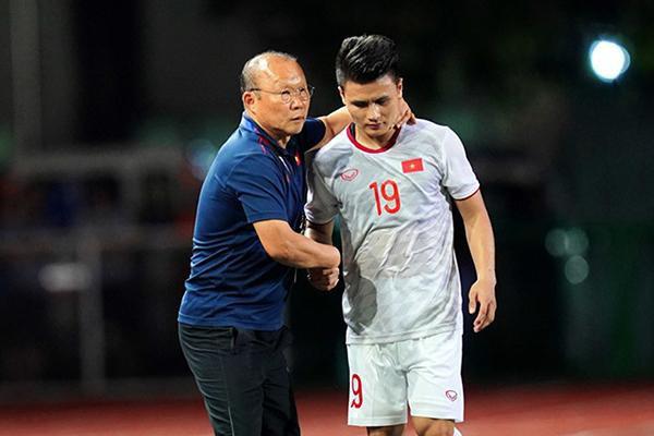 Sốc: Quang Hải có thể không dự AFF Cup 2022 bất chấp lời động viên của ông Park