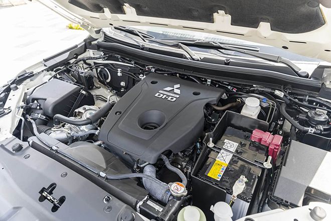 Giá xe Mitsubishi Pajero Sport tháng 8/2022, ưu đãi tương đương 20 triệu đồng - 12
