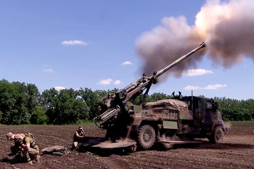 Pháo tự hành CAESAR là một trong số các vũ khí được Pháp cung cấp cung quân đội Ukraine.