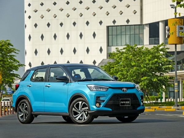 Bảng giá xe Toyota Raize mới nhất tháng 08/2022 cùng đánh giá kỹ thuật - 2
