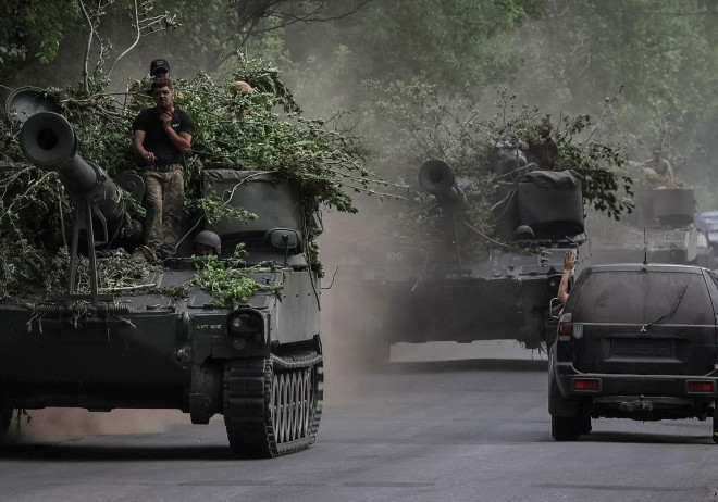 Bất chấp những tuyên bố từ Lực lượng
vũ trang Ukraine về một cuộc tấn công Kherson tiềm tàng, thực tế
đến nay vẫn chưa có dấu hiệu nào cho thấy chiến dịch quân sự quy mô
lớn sẽ diễn ra trong tương lai gần.