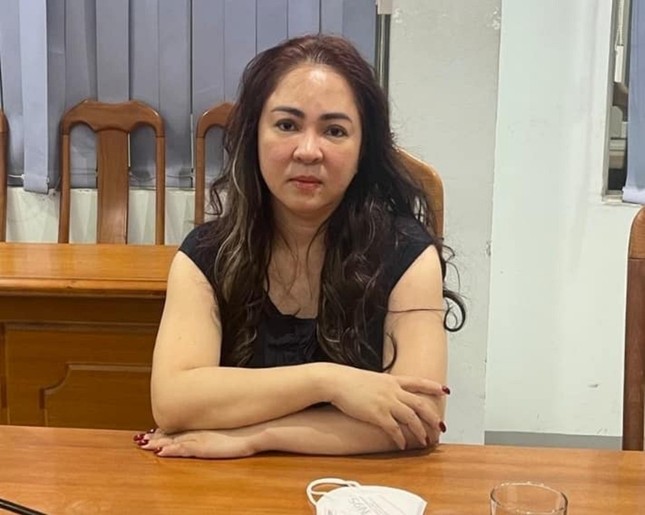 Bà Nguyễn Phương Hằng tại Cơ quan điều tra. Ảnh: C.A