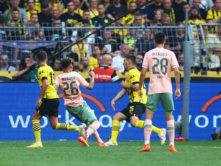 Video bóng đá Dortmund - Werder Bremen: 6 phút 3 bàn, kết cục điên rồ (Vòng 3 Bundesliga)