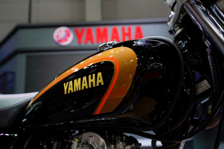 Phát mê xế nổ cổ điển Yamaha SR400 Limited Edition - 4