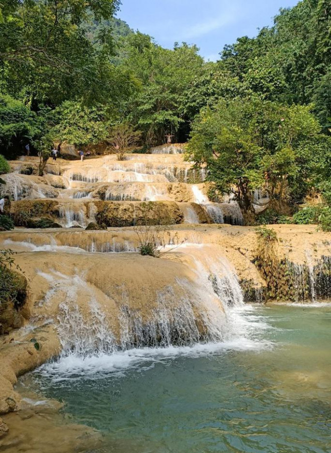Ngắm thác nước đẹp như tranh vẽ ở xứ Thanh lên tem Việt - 6