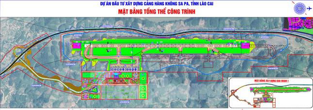 Ngày 21/10/2021, Thủ tướng Chính phủ đã phê duyệt chủ trương đầu tư dự án Cảng Hàng không Sa Pa với tổng mức đầu tư 6.948 tỷ đồng theo hình thức đối tác công tư (PPP). Tổng vốn nhà nước tham gia vào dự án là 2.730 tỷ đồng để giải phóng mặt bằng, tái định cư, hỗ trợ xây dựng công trình, hệ thống hạ tầng, còn lại nhà đầu tư huy động 4.218 tỷ đồng.