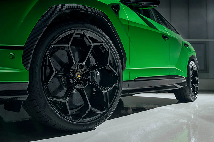 Siêu SUV Lamborghini Urus phiên bản nâng cấp ra mắt - 8