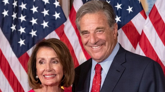 Ông Paul và bà Nancy Pelosi. Ảnh: Rex