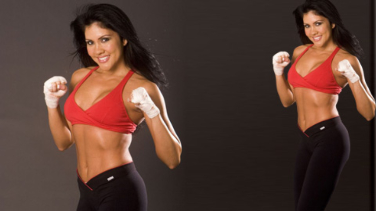 Mia St John xuất thân từ một người mẫu, trước khi trở thành nhà vô địch Boxing chuyên nghiệp