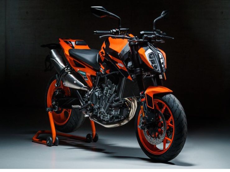 KTM Duke 890 GP bán ra tại Nhật Bản với giá từ 244 triệu đồng - 1