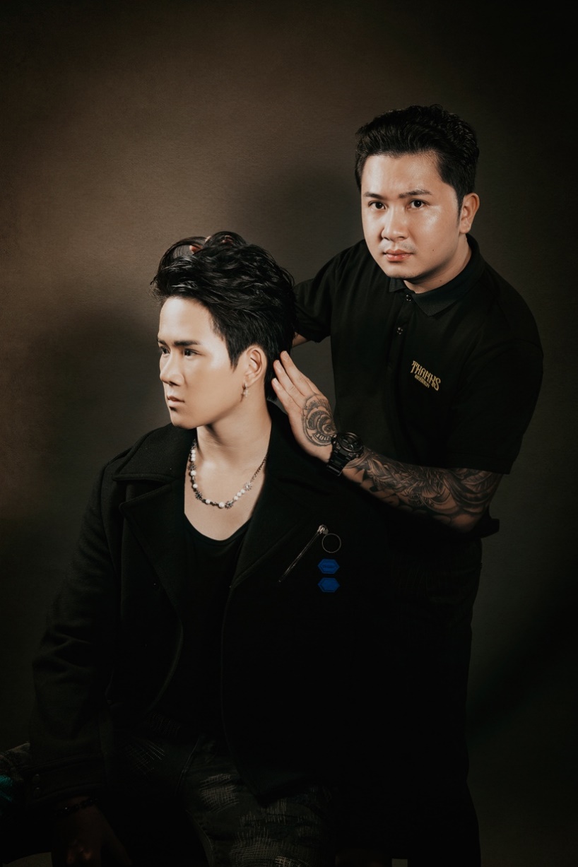 Kiểu tóc Modern Pompadour do khách mời Nguyễn Chí Thanh đến từ Thanks Barbershop thực hiện