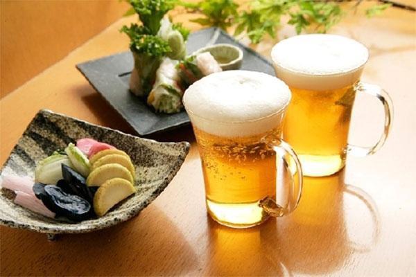 Khi uống bia, rượu tuyệt đối tránh xa các món nhắm "kịch độc" này - 2