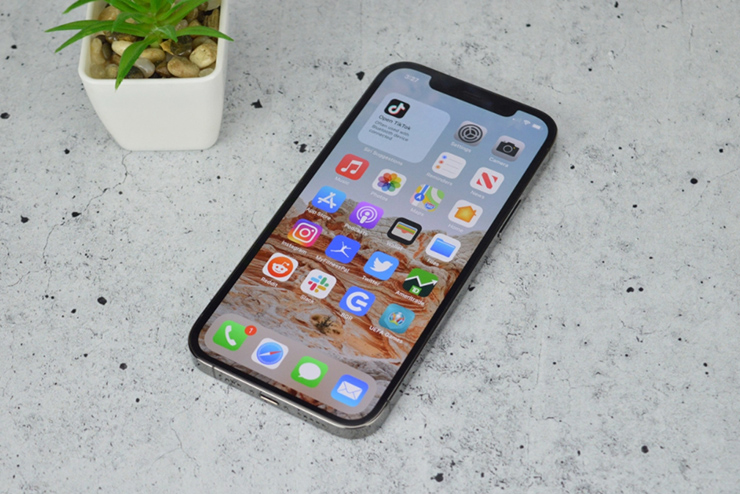 iPhone 14 hút khách hơn iPhone 13, Apple mừng ra mặt - 3