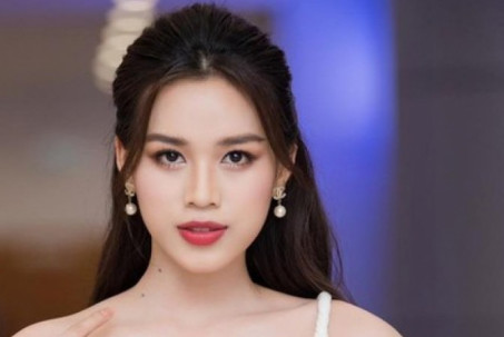 Hoa hậu Đỗ Thị Hà đăng video dạy trang điểm nhưng mặt mộc mới thực sự gây choáng