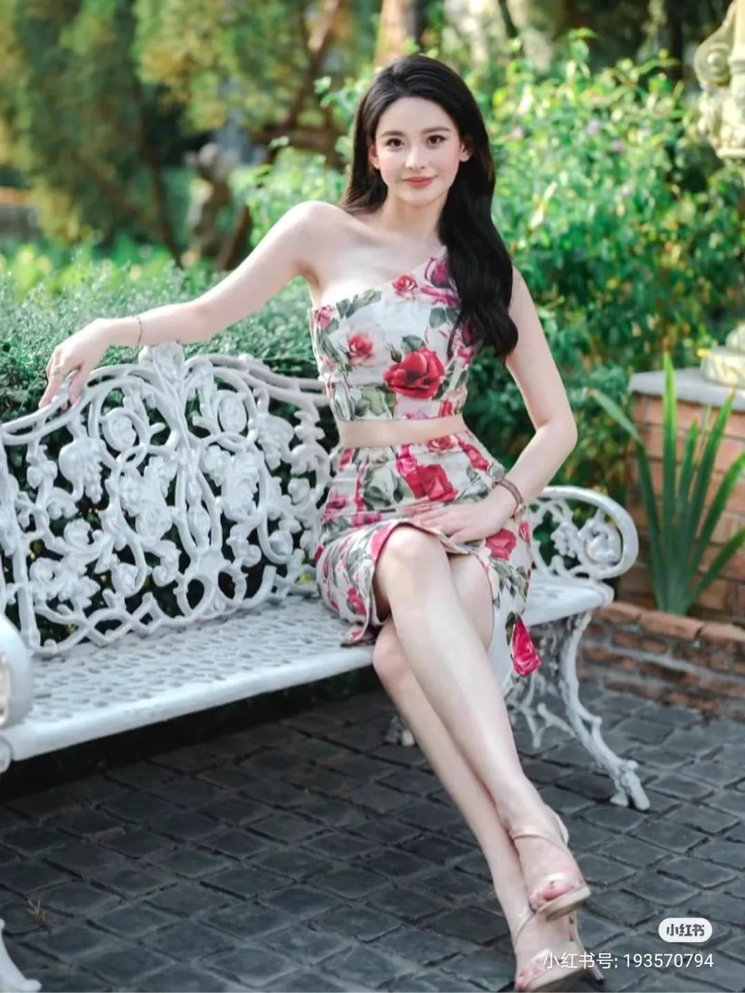 Hoa hậu Thế giới Trung Quốc 2022 xinh như mộng bị tố khai man bằng thạc sĩ - 4
