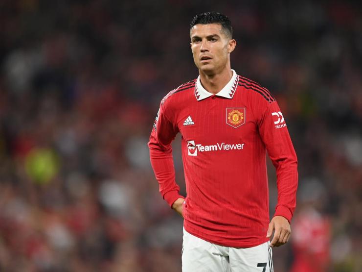 Ronaldo tập cực sung lấy lòng Ten Hag, fan khuyên bỏ MU đến Rangers dự Cúp C1