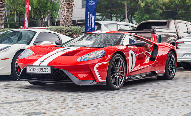 Chi tiết siêu xe Ford GT Heritage Edition có giá hơn 60 tỷ đồng tại TP.HCM - 1