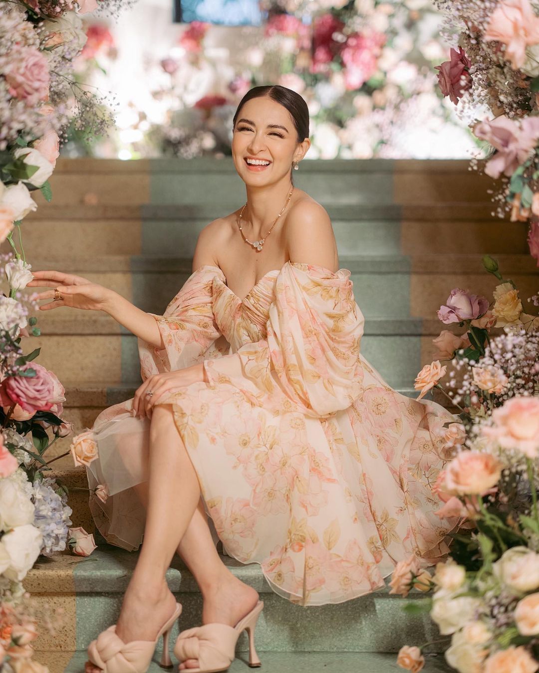 "Người đàn bà đẹp nhất Philippines" diện đồ hơn 600 triệu đồng khoe nét đẹp mặn mà - 13