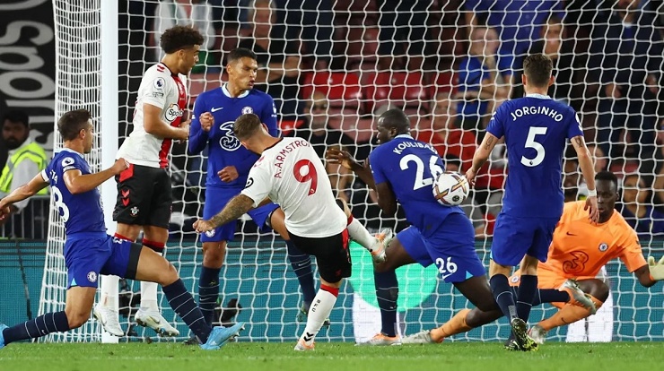 Chelsea thua ngược Southampton