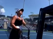 Thể thao - Sững sờ US Open: Andreescu đang đánh đòi cởi váy, chưa thua đã dọn đồ đi về