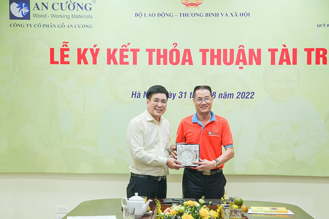 Gỗ An Cường (ACG) ký kết tài trợ 2 tỷ 500 triệu đồng cho Quỹ bảo trợ trẻ em Việt Nam - 3