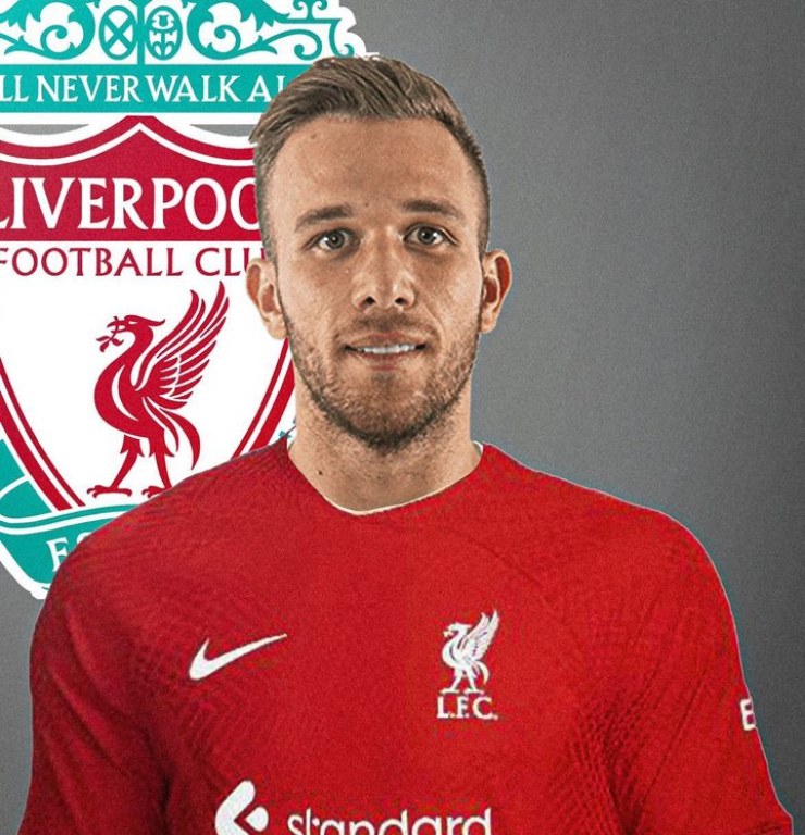 Arthur gia nhập Liverpool dưới dạng cho mượn