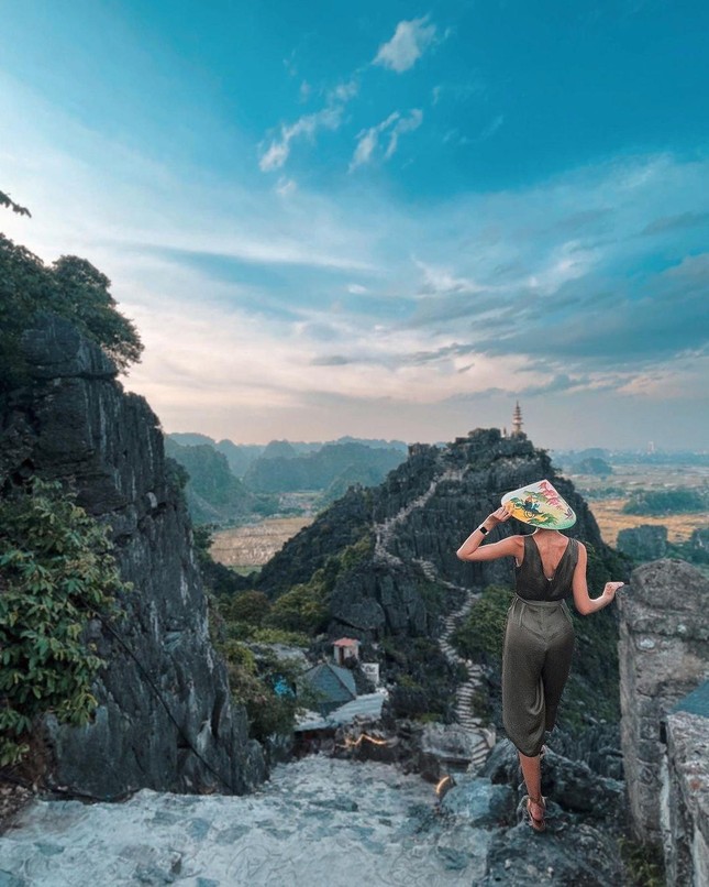 Khám phá Ninh Bình: Hang Múa, phố cổ Hoa Lư hứa hẹn là địa điểm hút du khách dịp nghỉ lễ - 1