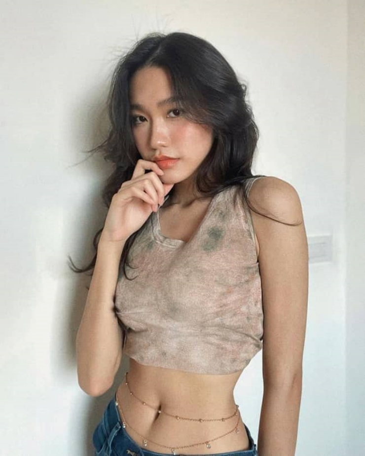 Doãn Hải My sinh năm 2001. Cô được biết đến rộng rãi khi tham gia cuộc thi Hoa hậu Việt Nam 2020. 
