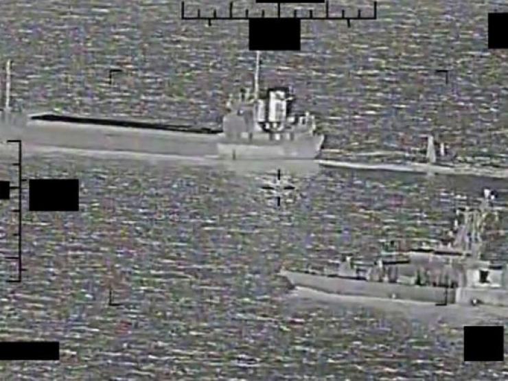 Tàu chiến, trực thăng Mỹ ngăn Iran đoạt thuyền không người lái