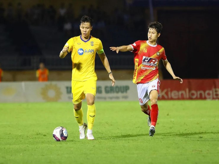 Trực tiếp bóng đá Thanh Hóa - SLNA: Siêu phẩm đá phạt (Vòng 15 V-League)