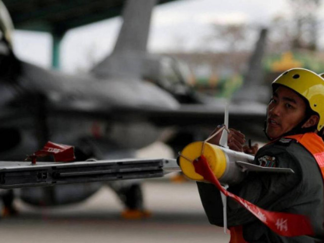 Mỹ duyệt bán gói vũ khí 1,1 tỷ USD cho Đài Loan, Trung Quốc cảnh báo gắt