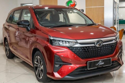 Ra mắt "anh em sinh đôi" của Toyota Veloz, giá từ 328 triệu đồng