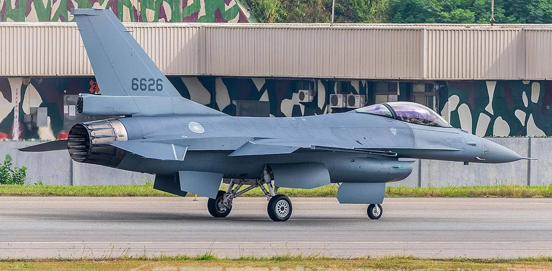 Đài Loan sở hữu các chiến đấu cơ F-16V, phiên bản F-16 nâng cấp mới&nbsp;nhất do Mỹ sản xuất.