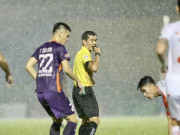 Bóng đá - Nóng chuyện trọng tài, từ V-League đến Premier League