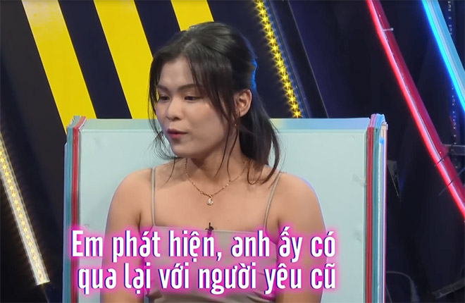 Đi hẹn hò, cô gái hồn nhiên hít nấy hít nể mùi cơ thể bạn trai - 4