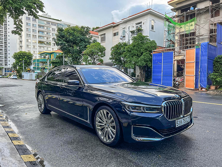 Doanh nhân Nguyễn Quốc Cường chia tay BMW 7-Series đón hai siêu xe mới - 1