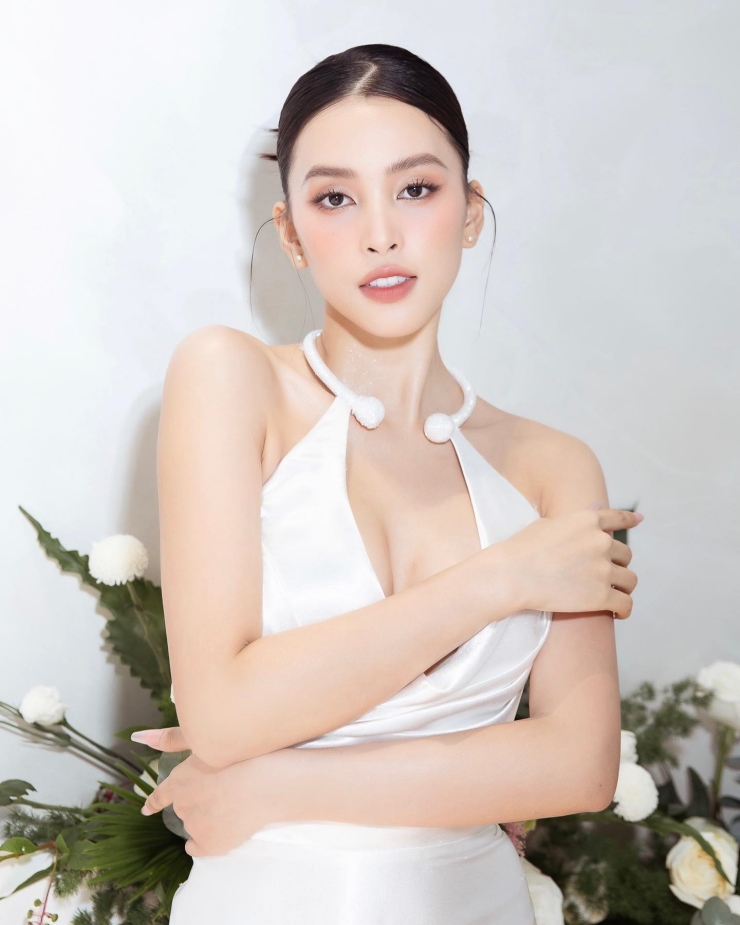 Tiểu Vy là hoa hậu Việt Nam 2018. Đã 4 năm kể từ khi người đẹp đăng quang. 
