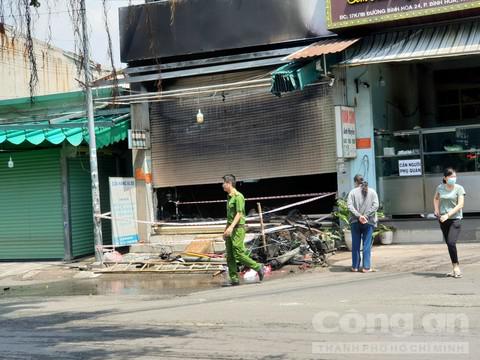 Hiện trường vụ cháy sáng 10-9.