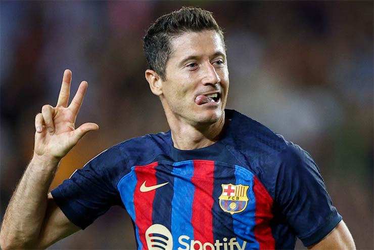 Tân binh "bom tấn" Robert Lewandowski đang thể hiện phong độ săn bàn rất cao ở Barca&nbsp;