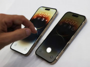 Thời trang Hi-tech - Quá đắt hàng, người dùng iPhone 14 Pro xếp hàng mỏi mòn chờ máy