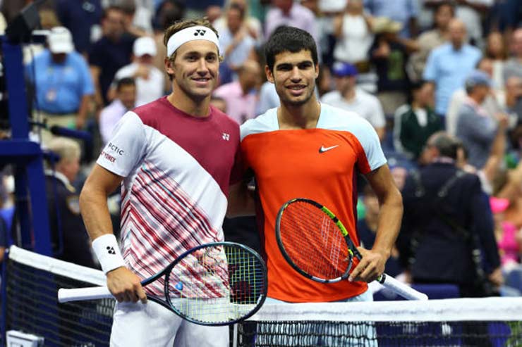 Casper Ruud và Carlos Alcaraz đều đứng trước cơ hội vô địch Grand Slam lần đầu trong sự nghiệp