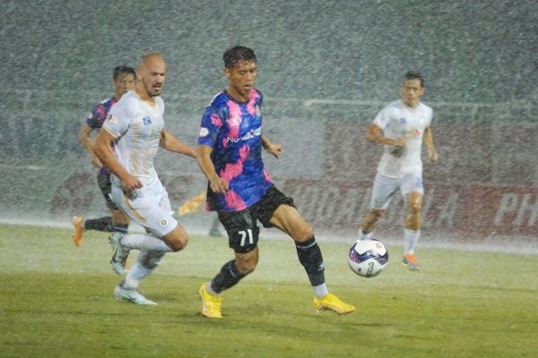 Trực tiếp bóng đá Sài Gòn FC - Hà Nội FC: Vỡ òa phút bù giờ (Hết giờ) - 3