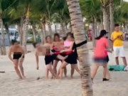 Tin tức trong ngày - TP Hạ Long xác minh clip nhóm nữ du khách hở vòng 1 khi chơi team building