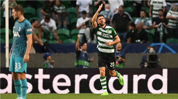 Tottenham Hotspur thủng lưới liên tiếp 2 bàn cuối trận thua Sporting Lisbon 0-2