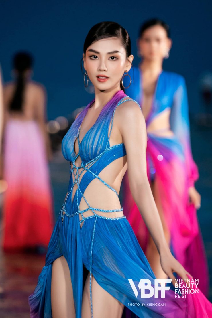 Mai Phương đăng quang Miss World Vietnam 2022.&nbsp;
