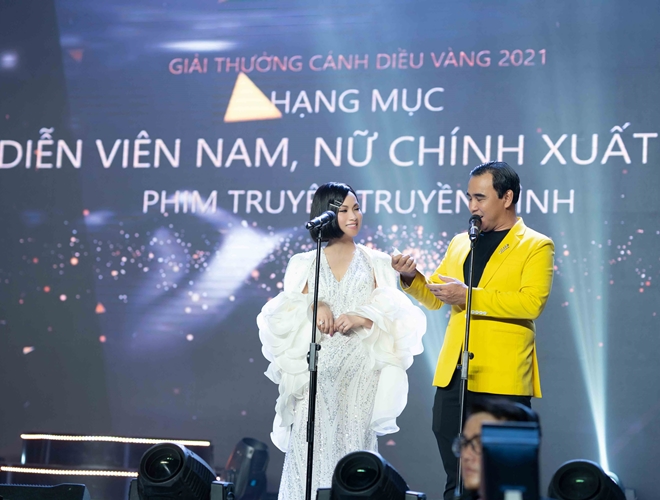 &#34;Ca sĩ tỷ phú&#34; Hà Phương về Việt Nam làm điều đặc biệt, hút mọi chú ý trên sóng VTV - 2