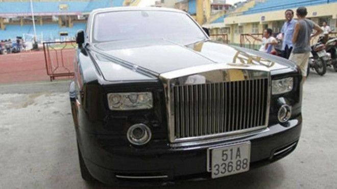 Những chủ nhân xế sang Rolls-Royce gặp hạn - 4